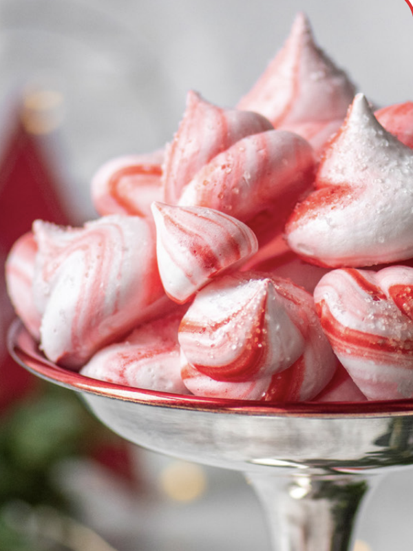 Colourful Peppermint Meringues: A Festive and Light Treat